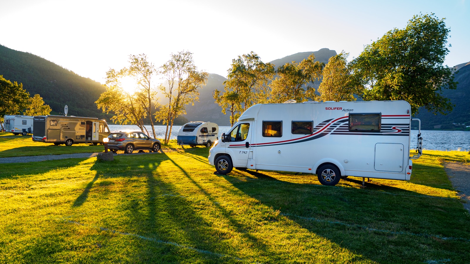 Johnny's Back Yard Blog -Thinking of Hiring a Motorhome?